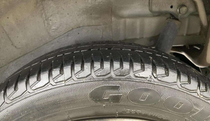 2014 Maruti Wagon R 1.0 VXI, Petrol, Manual, 52,010 km, Left Rear Tyre Tread