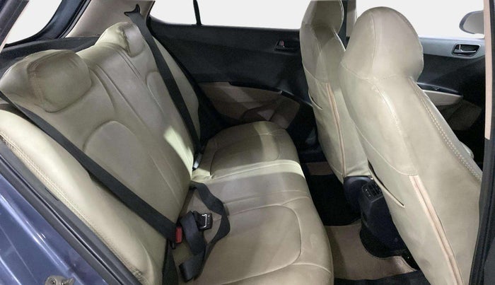 2014 Hyundai Grand i10 MAGNA 1.2 KAPPA VTVT, CNG, Manual, 23,625 km, Right Side Rear Door Cabin