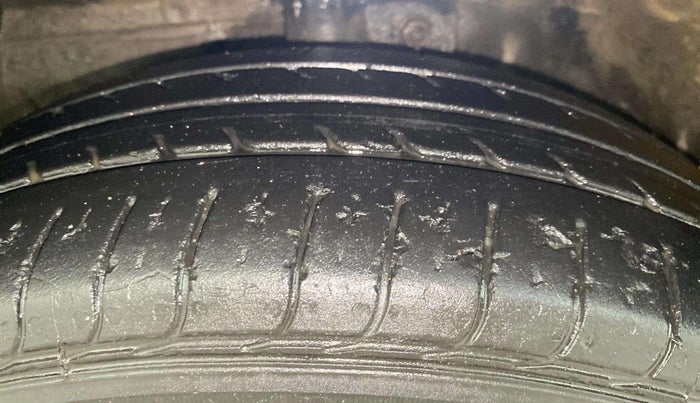 2016 Maruti Celerio ZXI AMT (O), Petrol, Automatic, 91,178 km, Left Front Tyre Tread
