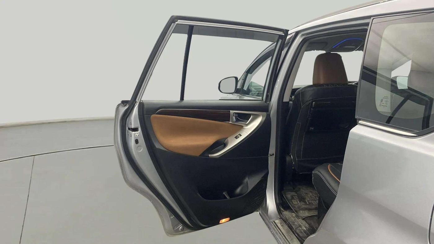 2017 Toyota Innova Crysta 2.8 ZX AT 7 STR, Diesel, Automatic, 99,486 km, LHS Rear Door