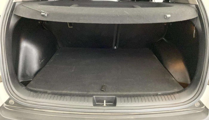 2018 Hyundai Creta SX AT 1.6 PETROL, Petrol, Automatic, 40,250 km, Boot Inside