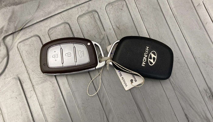 2018 Hyundai Creta SX AT 1.6 PETROL, Petrol, Automatic, 40,250 km, Key Close Up