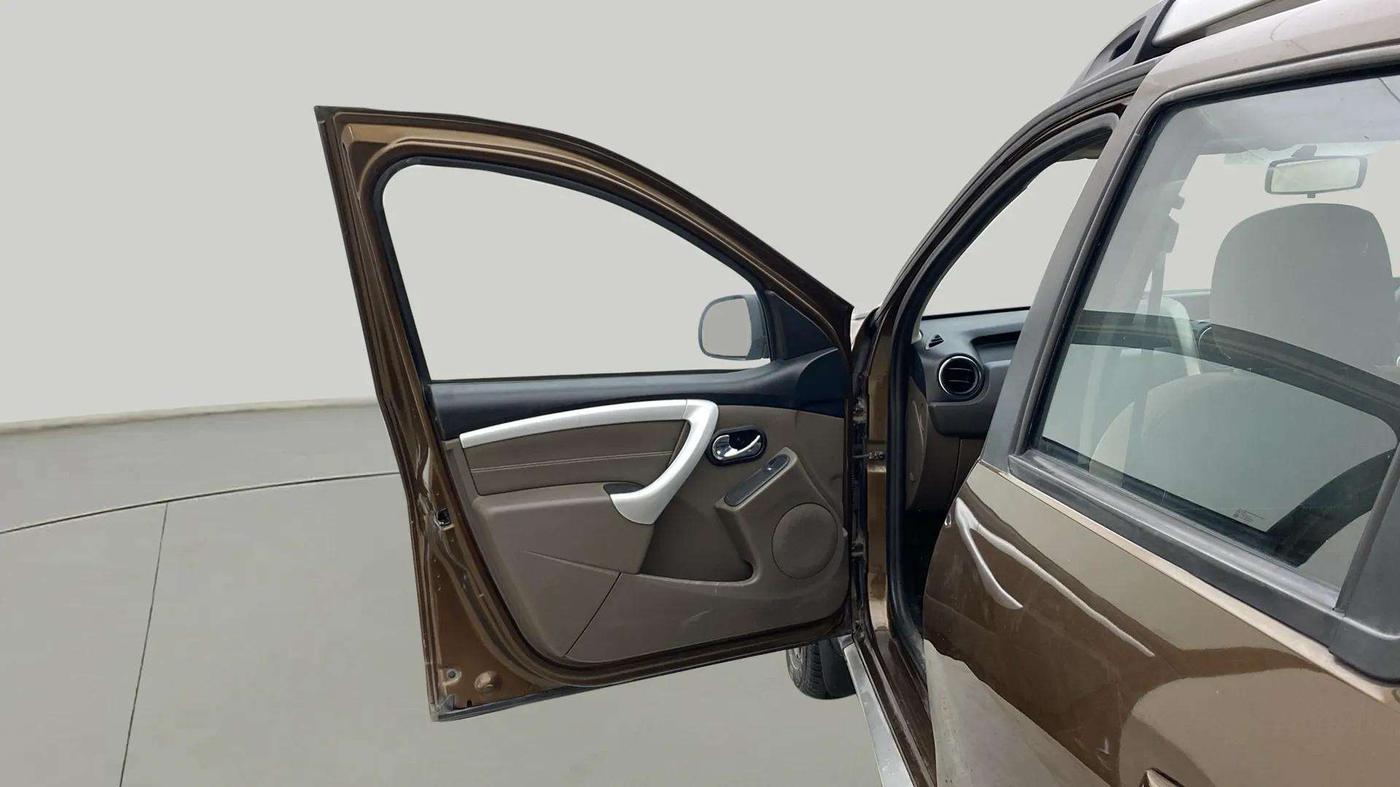 2019 Renault Duster 110 PS RXZ DIESEL, Diesel, Manual, 70,323 km, LHS Front Door