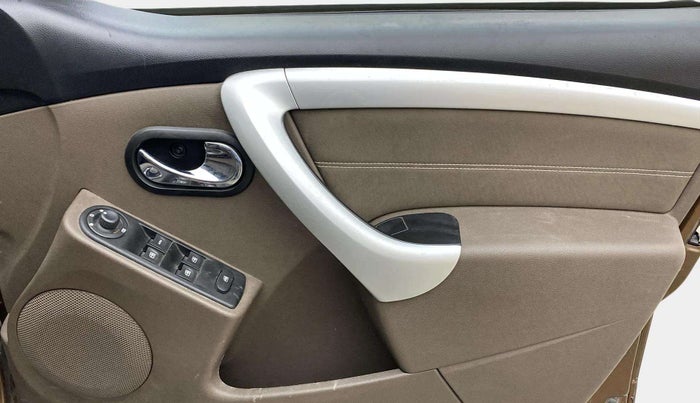 2019 Renault Duster 110 PS RXZ DIESEL, Diesel, Manual, 70,218 km, Driver Side Door Panels Control