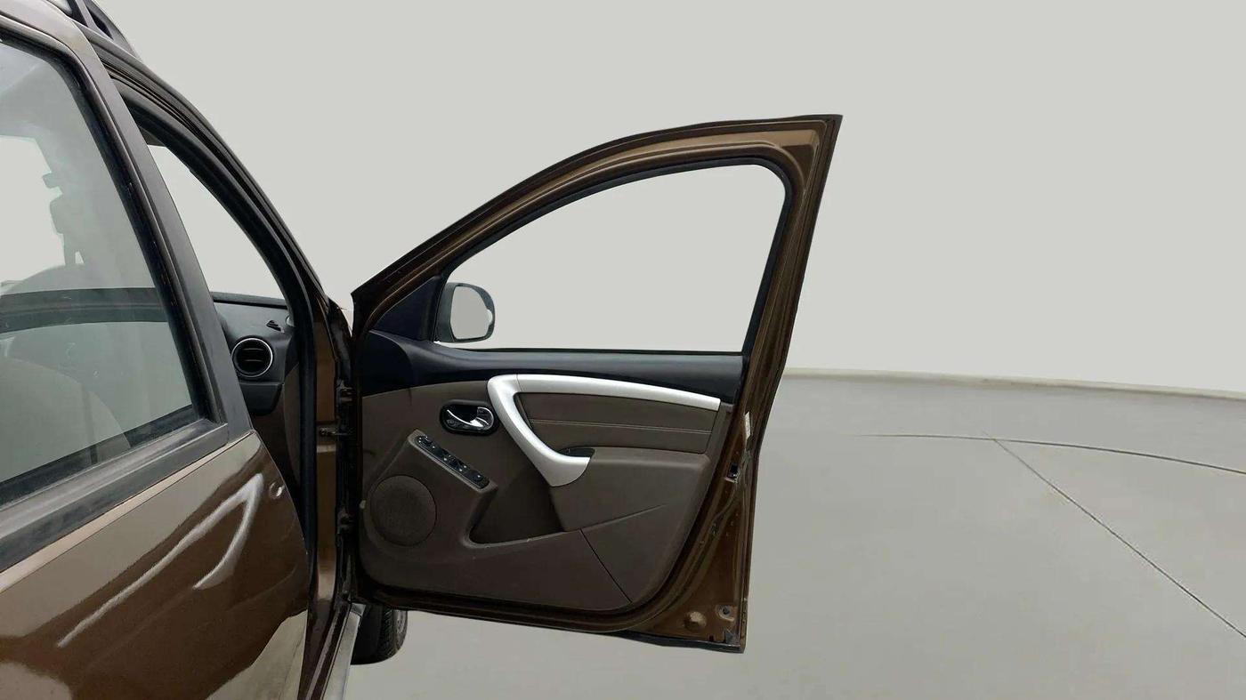 2019 Renault Duster 110 PS RXZ DIESEL, Diesel, Manual, 70,323 km, RHS Front Door