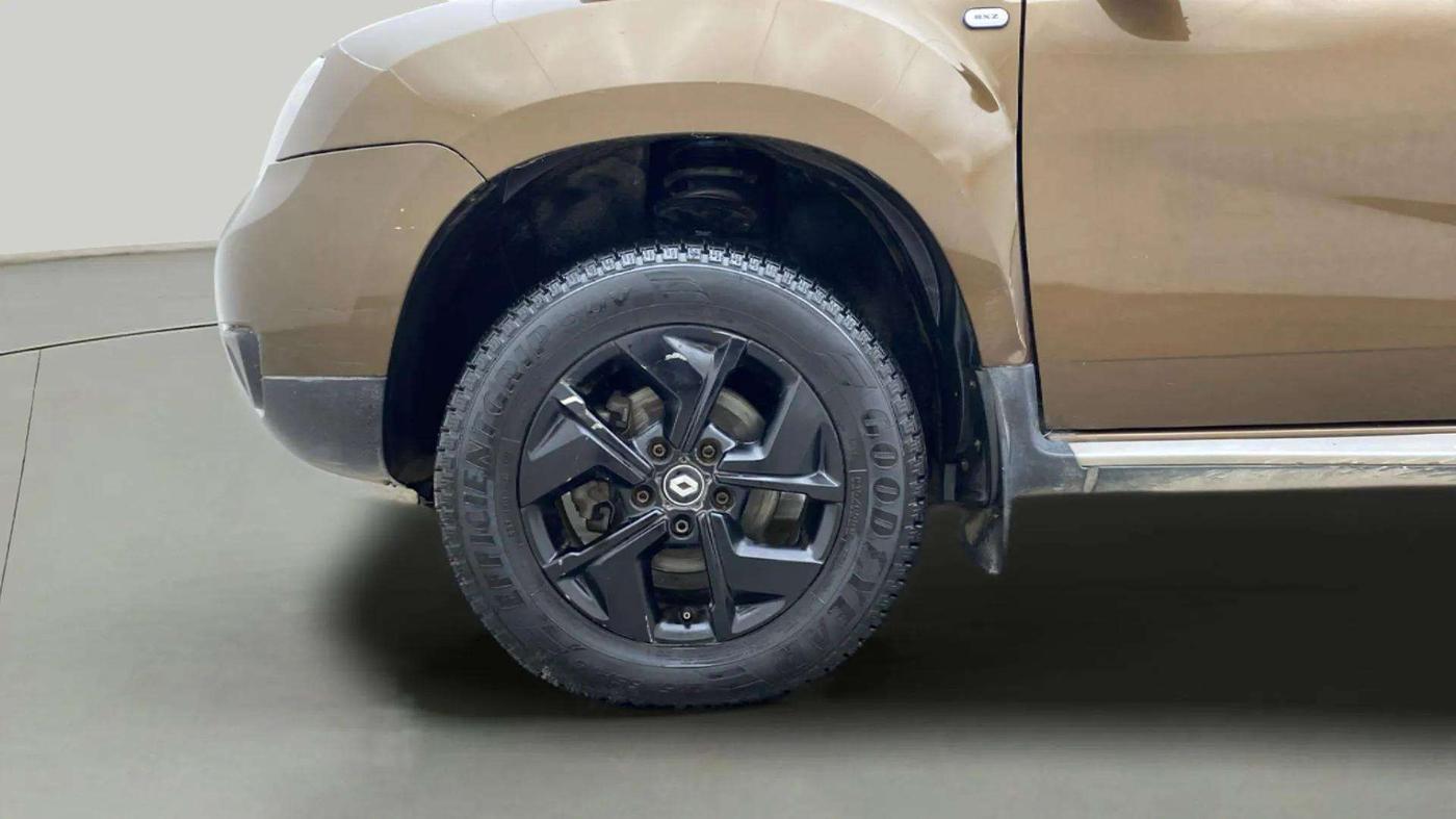 2019 Renault Duster 110 PS RXZ DIESEL, Diesel, Manual, 70,323 km, Left Front Wheel