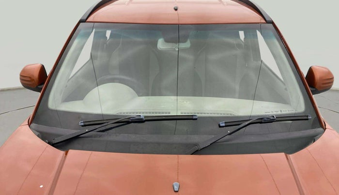 2017 Mahindra Kuv100 K4 PLUS 6 STR, Petrol, Manual, 82,153 km, Front Windshield
