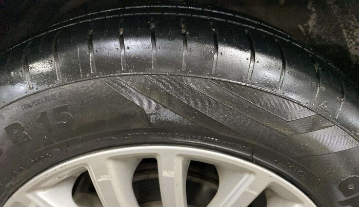 2023 Maruti Dzire ZXI AMT, Petrol, Automatic, 8,033 km, Left Front Tyre Tread