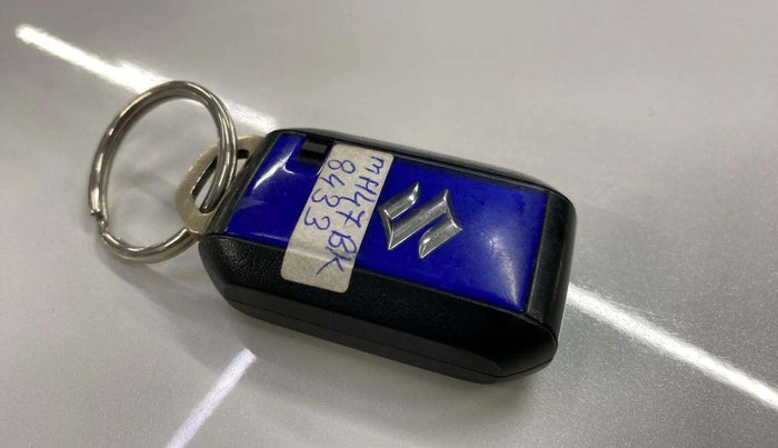 2023 Maruti Dzire ZXI AMT, Petrol, Automatic, 8,033 km, Key Close Up