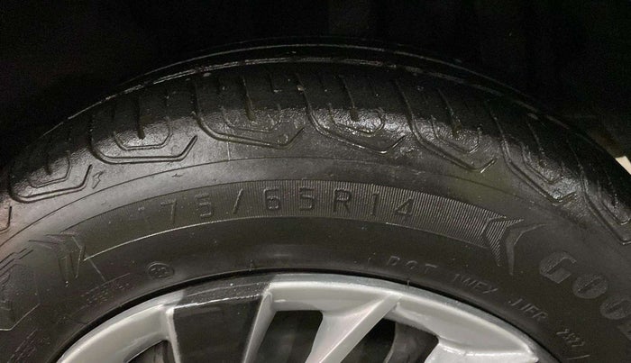 2022 Tata TIGOR XZ PLUS CNG, CNG, Manual, 60,494 km, Left Rear Tyre Tread