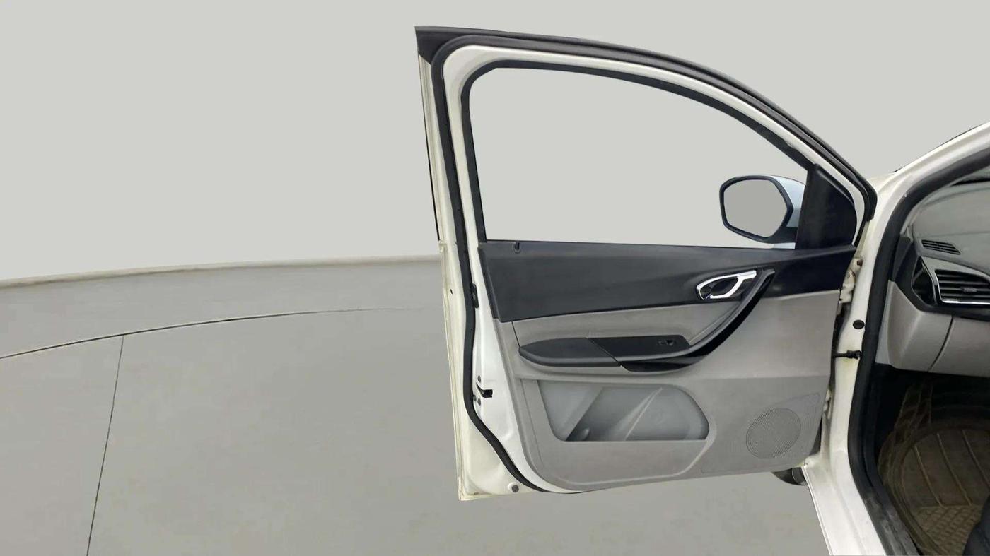 2020 Tata Tiago XZ PETROL, Petrol, Manual, 45,464 km, LHS Front Door
