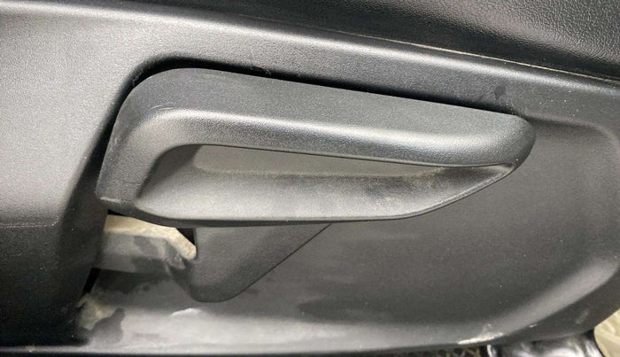 2020 Tata Tiago XZ PETROL, Petrol, Manual, 45,464 km, Driver Side Adjustment Panel