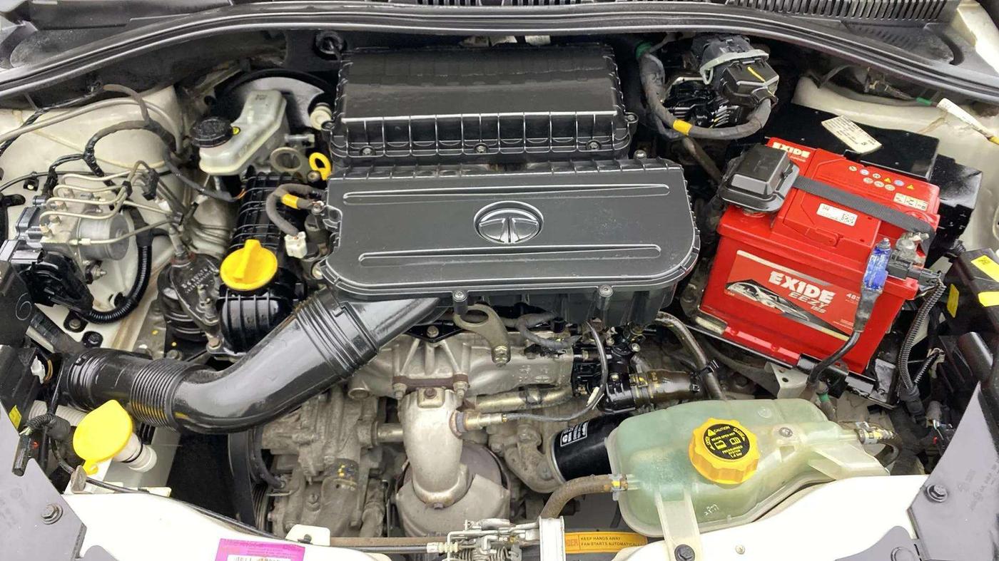 2020 Tata Tiago XZ PETROL, Petrol, Manual, 45,464 km, Engine View