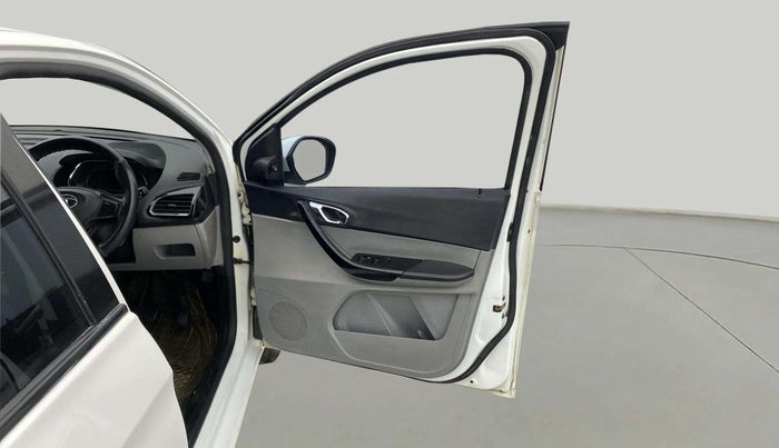 2020 Tata Tiago XZ PETROL, Petrol, Manual, 45,464 km, RHS Front Door