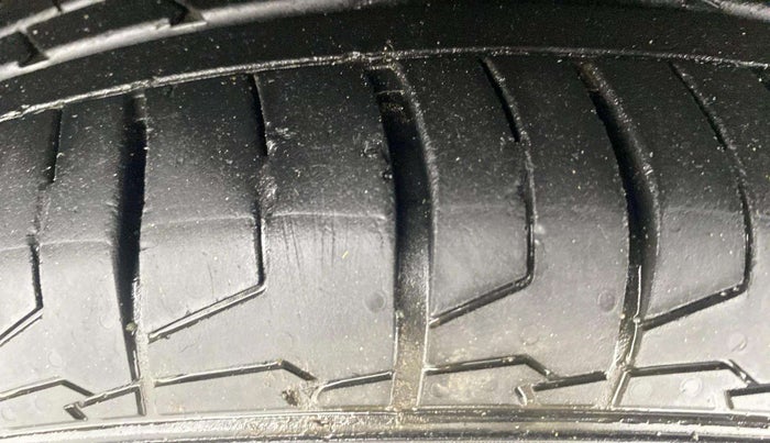 2021 KIA SELTOS GTX PLUS DCT 1.4 PETROL, Petrol, Automatic, 18,038 km, Left Front Tyre Tread