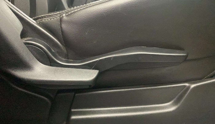 2021 Maruti XL6 ZETA MT, Petrol, Manual, 87,251 km, Driver Side Adjustment Panel
