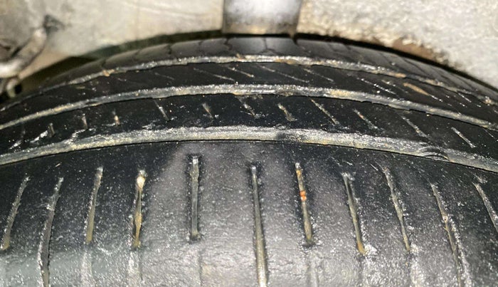 2016 Maruti Celerio VXI, Petrol, Manual, 92,949 km, Right Rear Tyre Tread