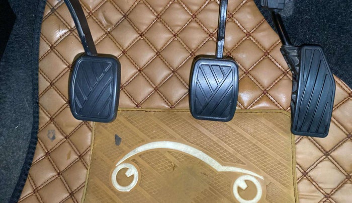 2023 Maruti XL6 ZETA MT, Petrol, Manual, 28,678 km, Pedals