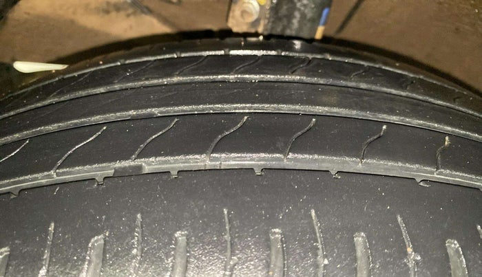 2023 Maruti XL6 ZETA MT, Petrol, Manual, 28,678 km, Left Front Tyre Tread