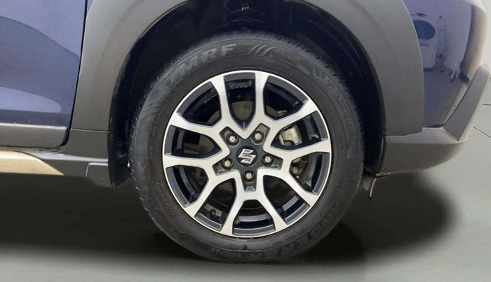 2023 Maruti XL6 ZETA MT, Petrol, Manual, 28,678 km, Right Front Wheel