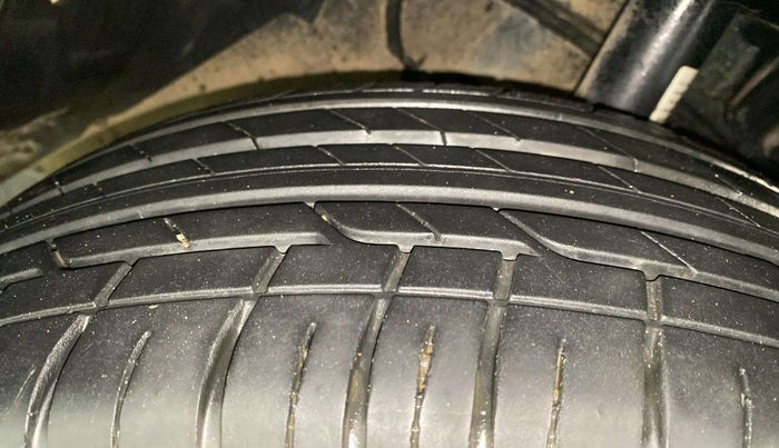 2019 Tata NEXON XZ PLUS PETROL, Petrol, Manual, 69,476 km, Right Front Tyre Tread