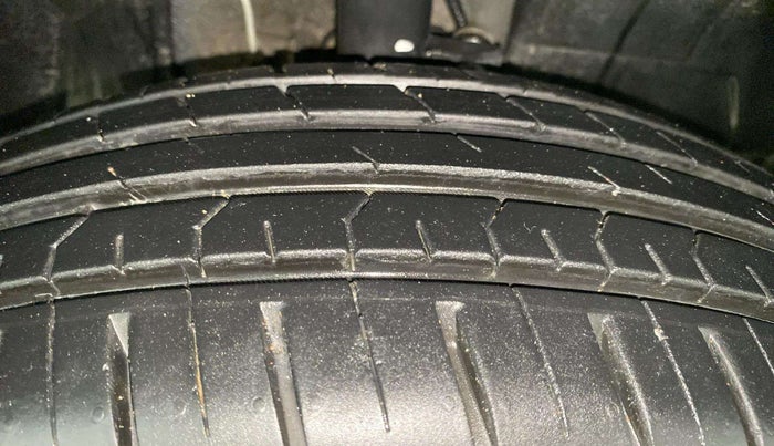 2024 Tata PUNCH ADVENTURE AMT, Petrol, Automatic, 4,529 km, Right Front Tyre Tread