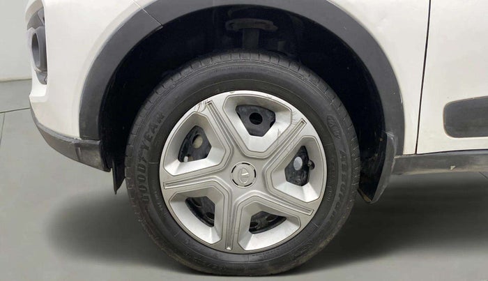 2022 Tata NEXON XM SUNROOF PETROL, Petrol, Manual, 28,608 km, Left Front Wheel