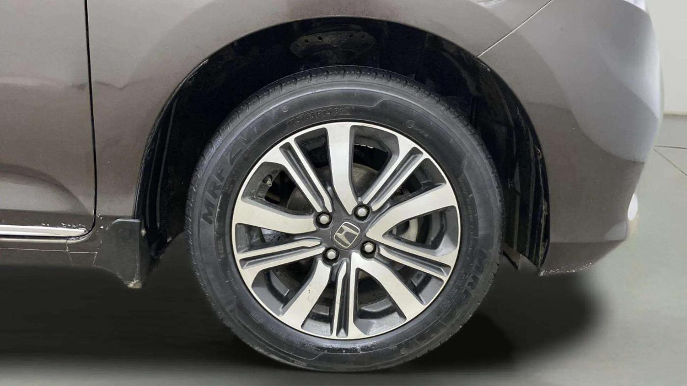 2021 Honda Amaze 1.2L I-VTEC VX, Petrol, Manual, 26,656 km, Right Front Wheel
