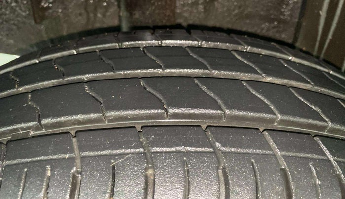 2024 Renault TRIBER RXZ, Petrol, Manual, 5,528 km, Right Rear Tyre Tread