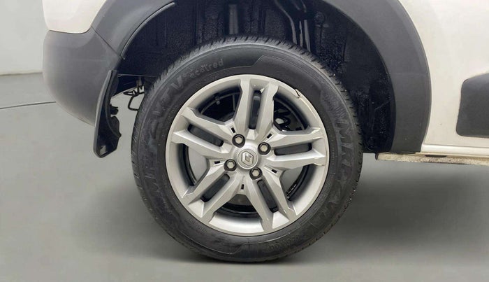 2024 Renault TRIBER RXZ, Petrol, Manual, 5,528 km, Right Rear Wheel
