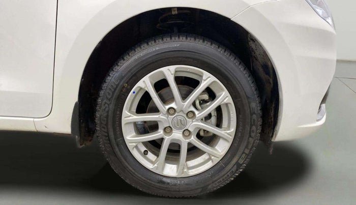 2024 Maruti Dzire VXI AMT, CNG, Automatic, 17,070 km, Right Front Wheel