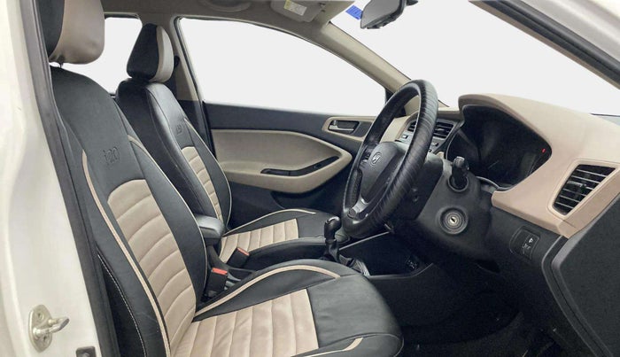 2017 Hyundai Elite i20 SPORTZ 1.2, Petrol, Manual, 57,594 km, Right Side Front Door Cabin
