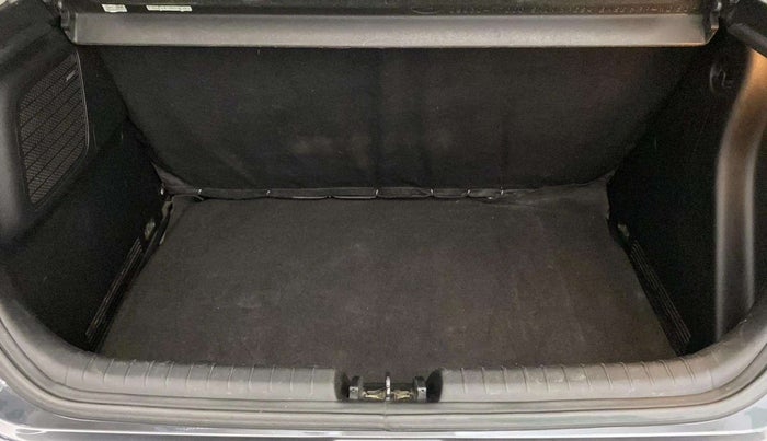 2022 Hyundai NEW I20 ASTA (O) 1.2 MT, Petrol, Manual, 40,473 km, Boot Open Zoomed View