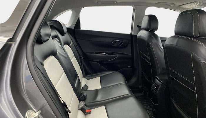 2022 Hyundai NEW I20 ASTA (O) 1.2 MT, Petrol, Manual, 40,473 km, Right Side Rear Door Cabin