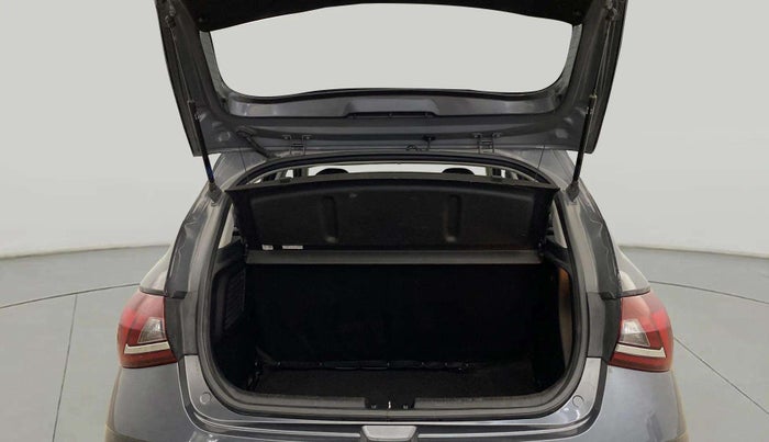 2022 Hyundai NEW I20 ASTA (O) 1.2 MT, Petrol, Manual, 40,473 km, Boot Inside
