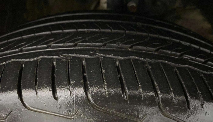 2023 Maruti FRONX DELTA PLUS 1.2L AGS, Petrol, Automatic, 22,569 km, Right Front Tyre Tread