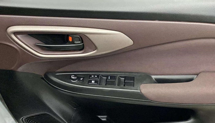 2023 Maruti FRONX DELTA PLUS 1.2L AGS, Petrol, Automatic, 22,569 km, Driver Side Door Panels Control