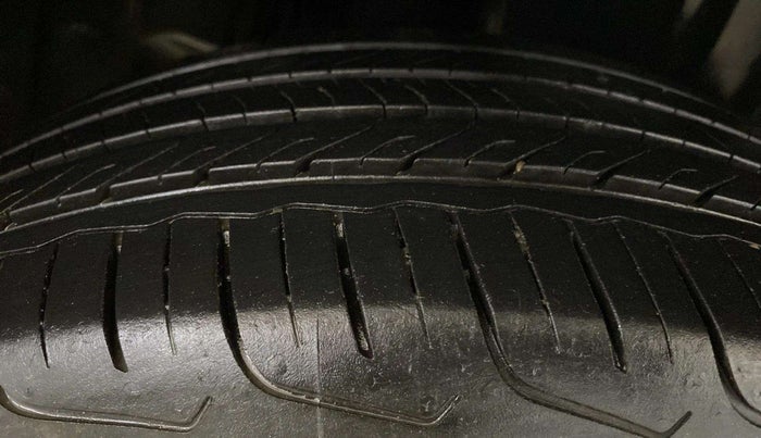 2023 Maruti FRONX DELTA PLUS 1.2L AGS, Petrol, Automatic, 22,569 km, Right Rear Tyre Tread