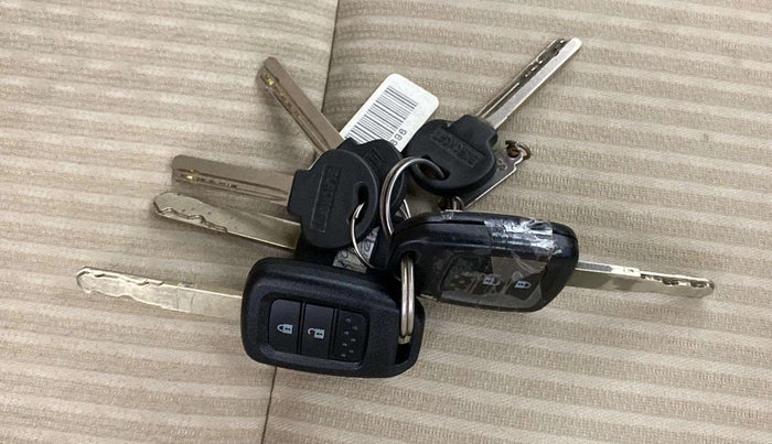 2019 Honda Jazz 1.2L I-VTEC VX, Petrol, Manual, 57,860 km, Key Close Up