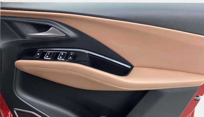 2023 MG HECTOR PLUS SHARP PRO 1.5 TURBO MT 6 STR, Petrol, Manual, 19,276 km, Driver Side Door Panels Control