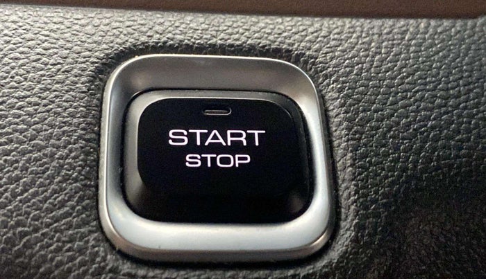 2023 MG HECTOR PLUS SHARP PRO 1.5 TURBO MT 6 STR, Petrol, Manual, 19,276 km, Keyless Start/ Stop Button