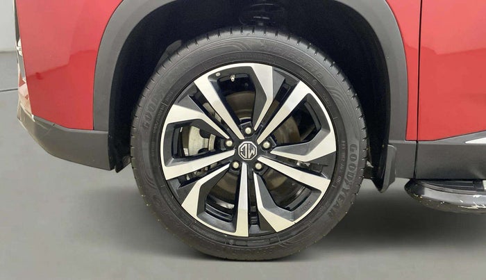 2023 MG HECTOR PLUS SHARP PRO 1.5 TURBO MT 6 STR, Petrol, Manual, 19,276 km, Left Front Wheel