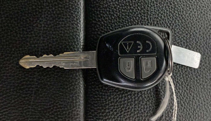 2021 Maruti S PRESSO VXI CNG, CNG, Manual, 64,453 km, Key Close Up