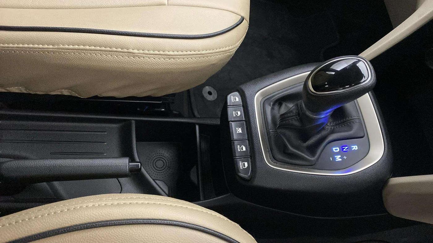 2020 Hyundai NEW SANTRO SPORTZ AMT, Petrol, Automatic, 28,040 km, Gear Lever