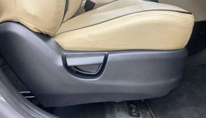 2020 Hyundai NEW SANTRO SPORTZ AMT, Petrol, Automatic, 27,876 km, Driver Side Adjustment Panel