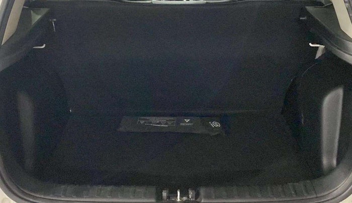 2021 KIA SONET HTK PLUS 1.2, Petrol, Manual, 26,006 km, Boot Inside