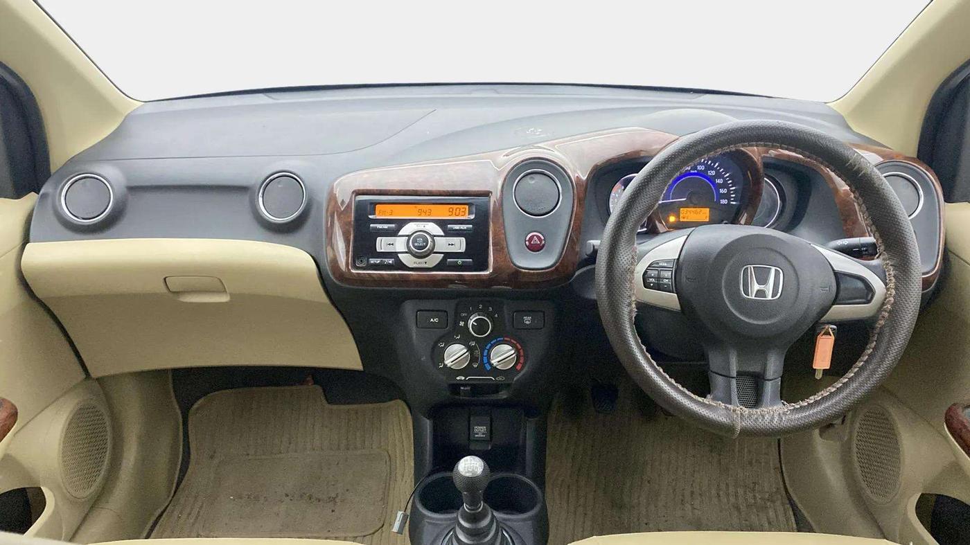 2016 Honda Brio S MT, Petrol, Manual, 34,461 km, Dashboard