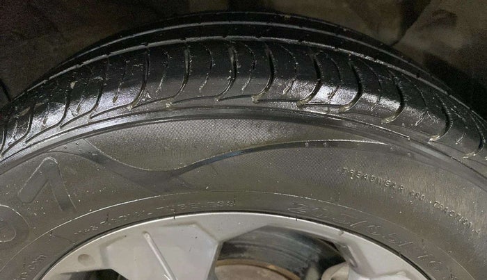 2021 KIA SELTOS HTK PLUS 1.5, Petrol, Manual, 25,976 km, Right Front Tyre Tread