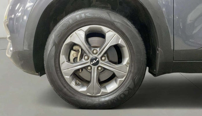 2021 KIA SELTOS HTK PLUS 1.5, Petrol, Manual, 25,976 km, Left Front Wheel
