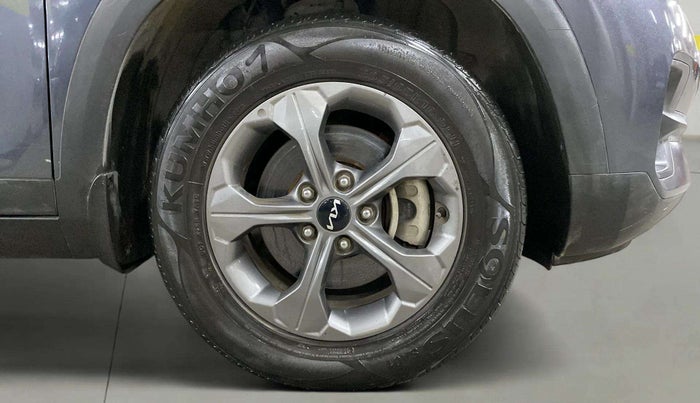 2021 KIA SELTOS HTK PLUS 1.5, Petrol, Manual, 25,976 km, Right Front Wheel